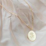 10K Yellow Gold Oval Engraved Rose Necklace (GC-10-1181)