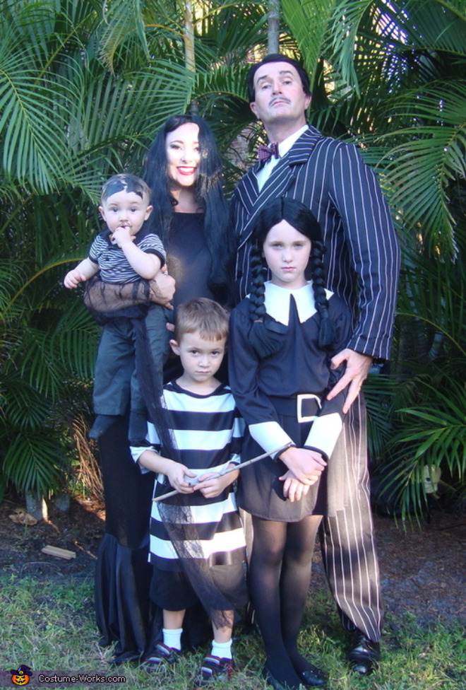 the addams family halloween costume
